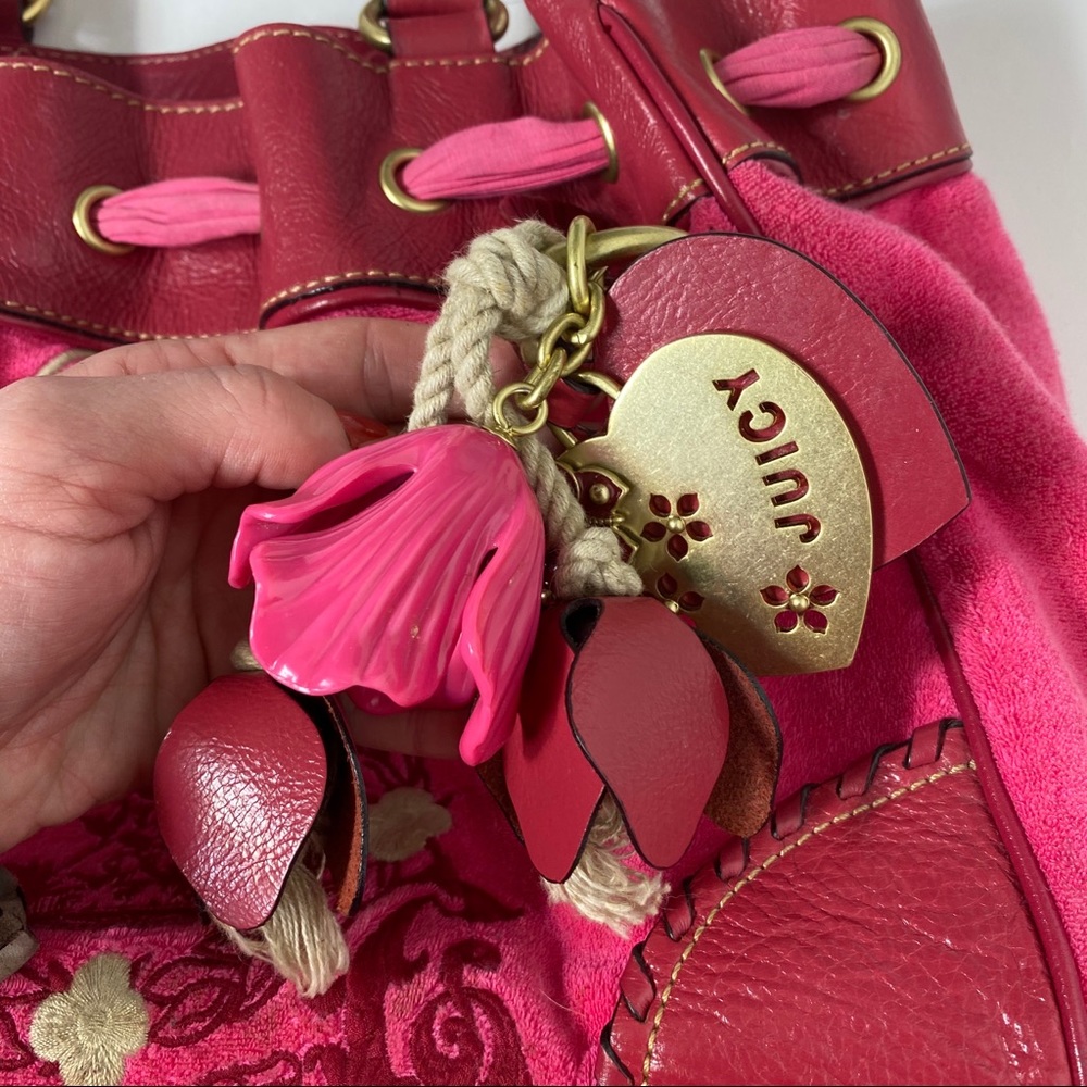 Juicy Couture • Hot Pink Daydreamer Bag - Picture 6 of 15